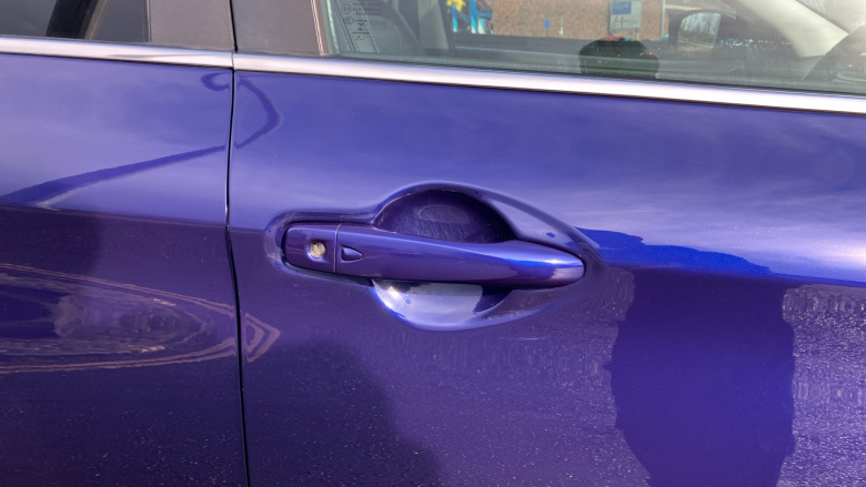 Nissan Qashqai 1.3 DiG-T Tekna 5dr Petrol Hatchback